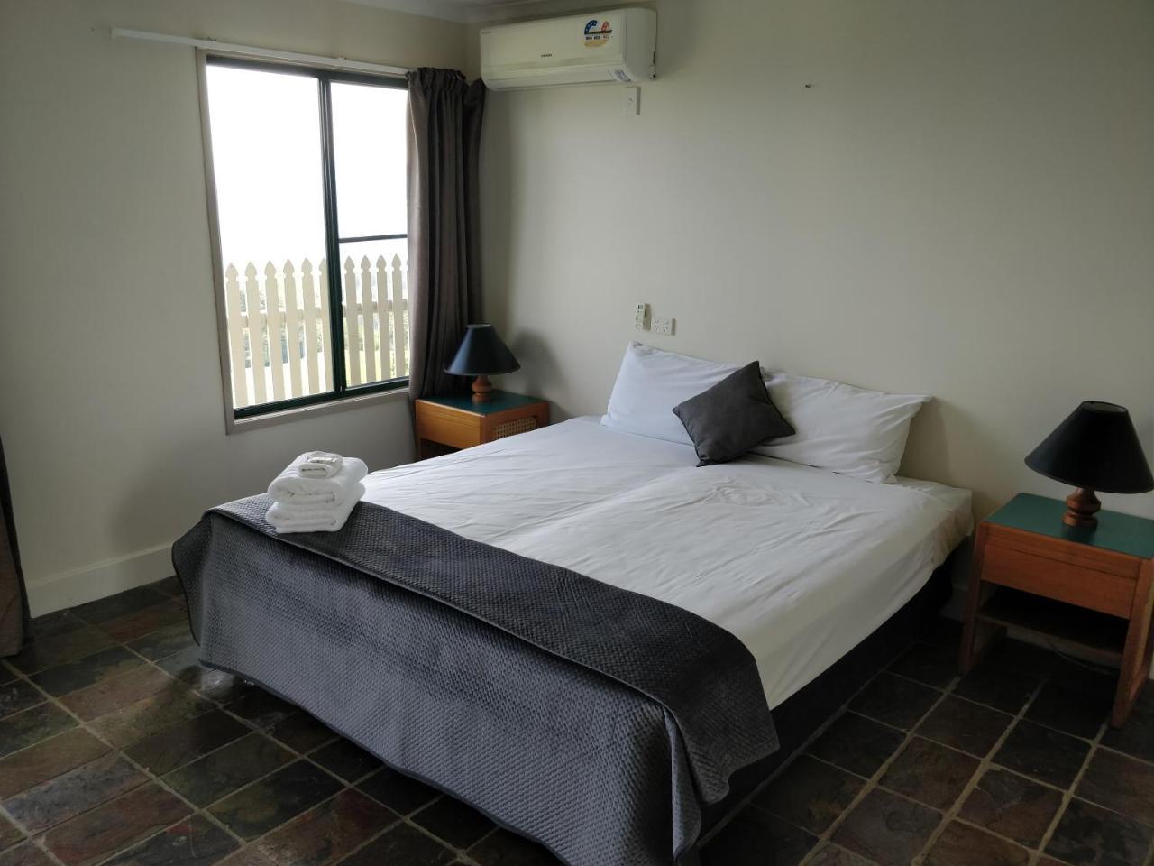 Tranquil Park Motel Малени Екстериор снимка